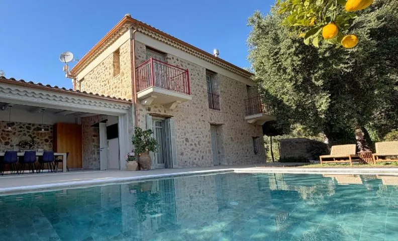 Villa Anthousa luxury villas and suites