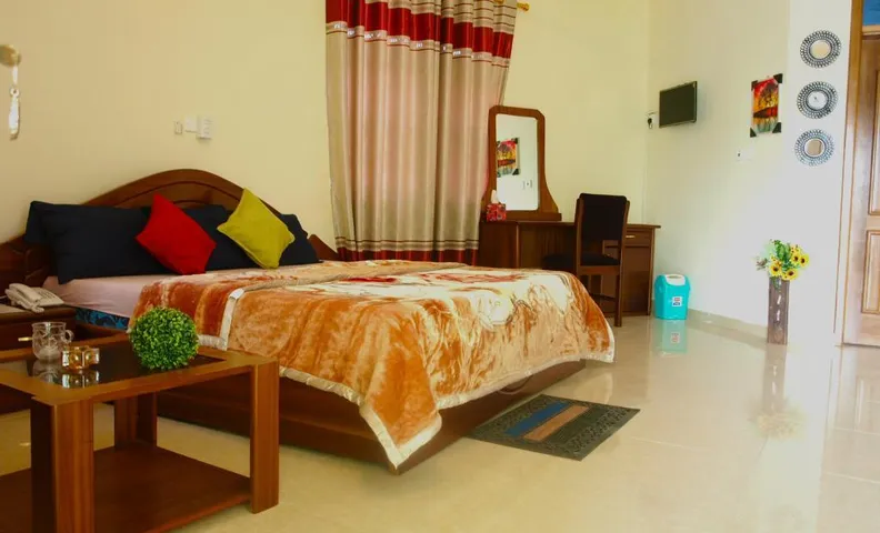 Renajoe Exclusive Centre