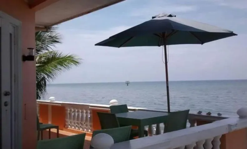 Serdena Homestay Fronting Cuatro Islas