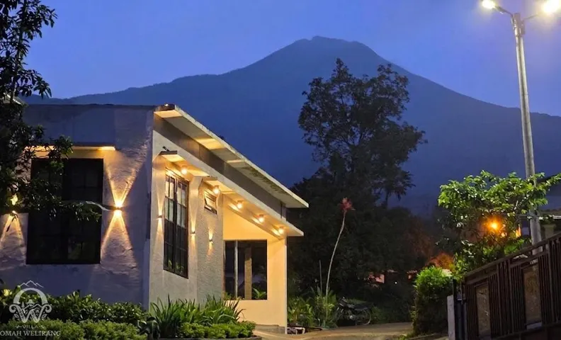 Villa Omah Welirang Syariah