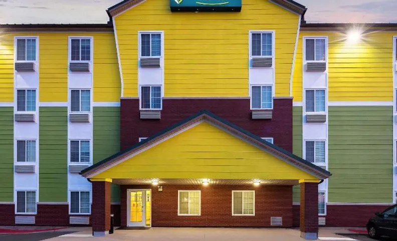WoodSpring Suites Tyler Rose Garden