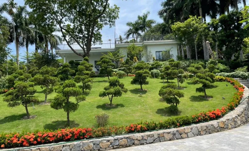Private Villa on Leoeco Hill