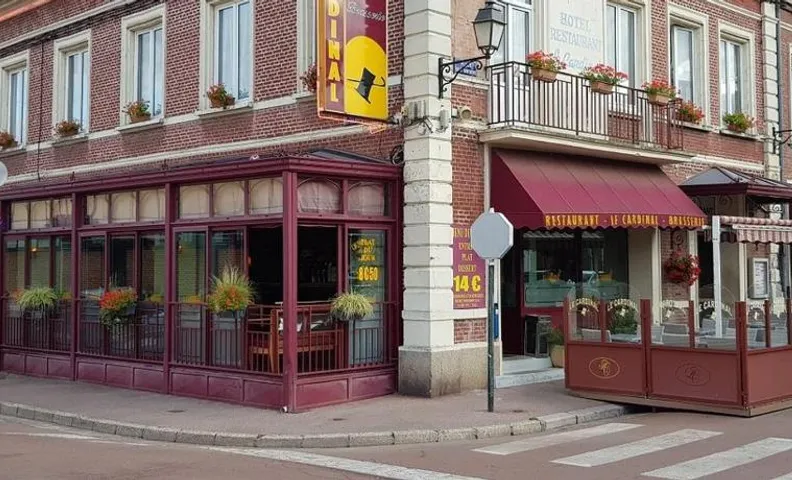 Le Cardinal