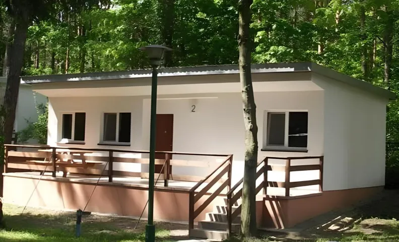 Lesna Ryba I Domki nad jeziorem z parkiem linowym