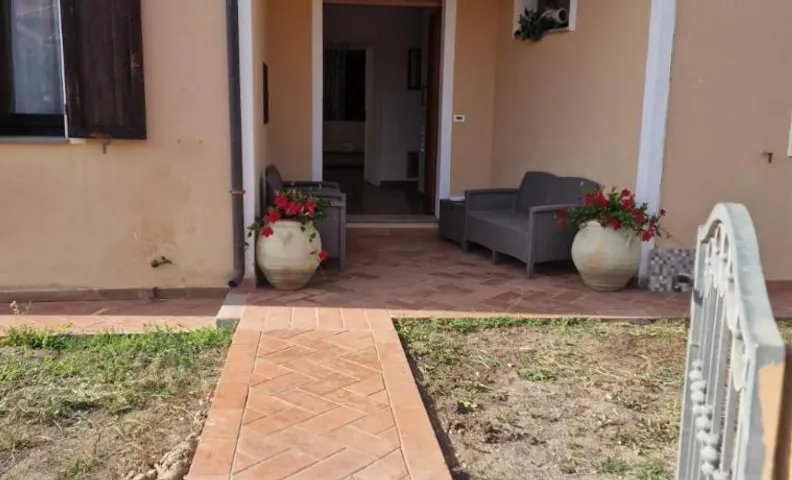 Claudia's House