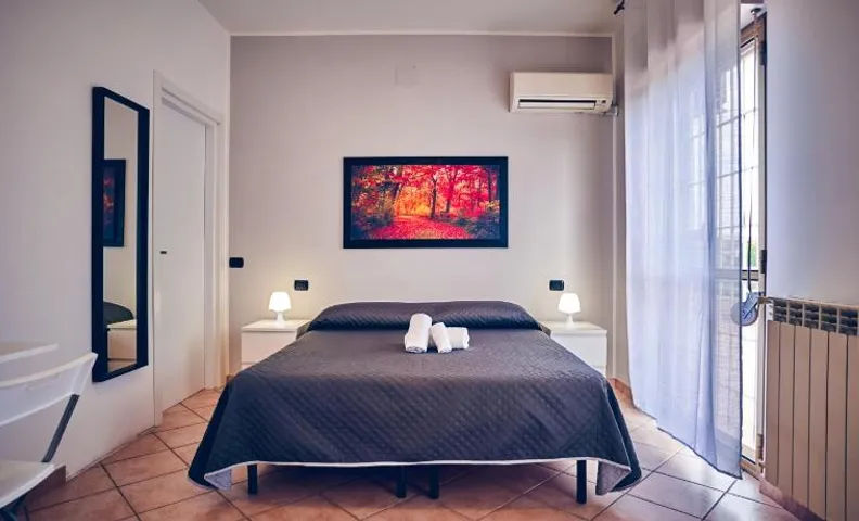 Travelershome 7Metri Ciampino GuestHouse