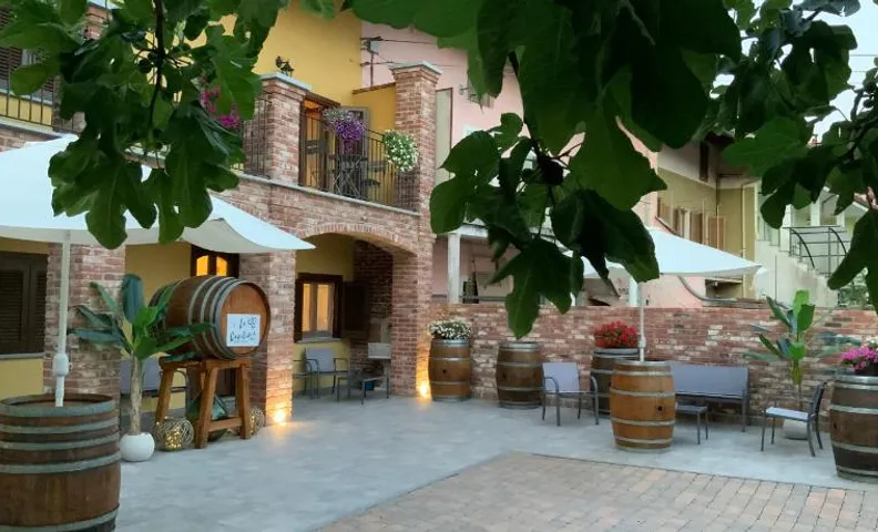 La Cantina Rent Rooms