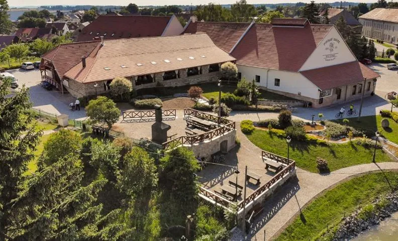Penzion Dašické sklepy