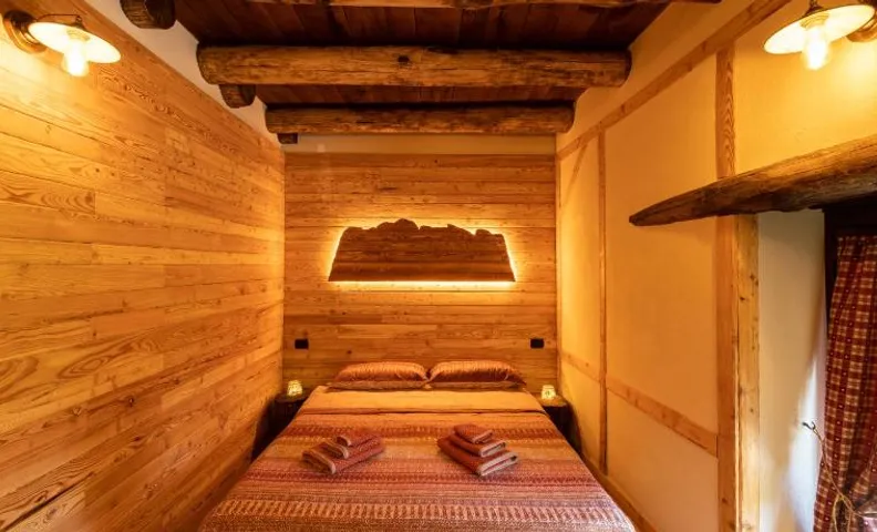 B&B IDUEVAGAMONDI immerso nel bosco tra le MONTAGNE con area benessere come EXTRA
