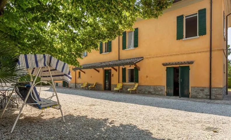 Podere Terrerosse con piscina nell'entroterra di Rimini
