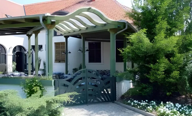 Tornacos Hotel - Hegyko