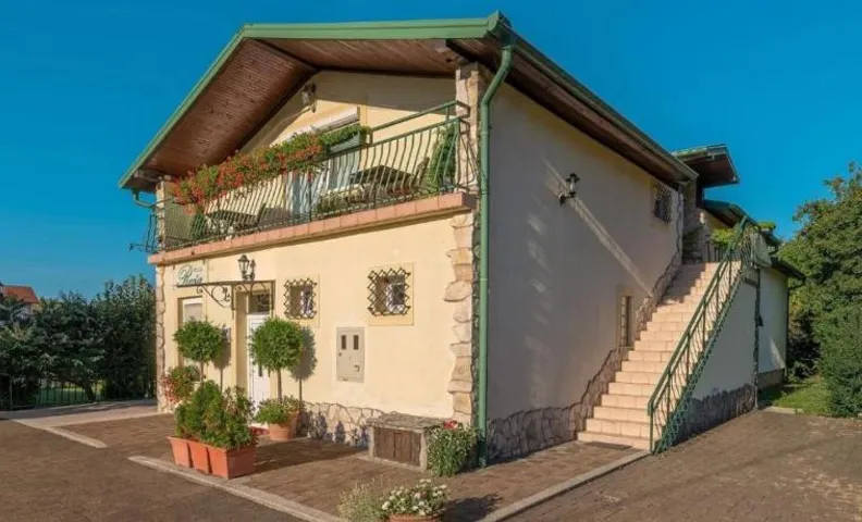 Apartments Villa Roza