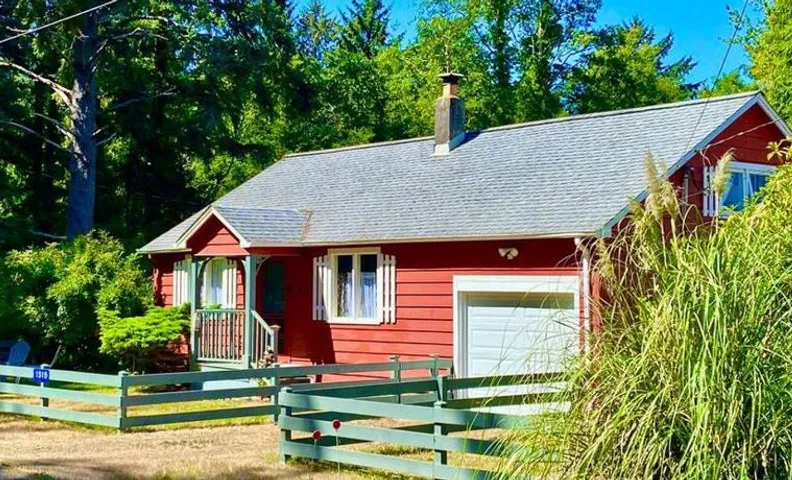 Ocean Park Beach Cottage