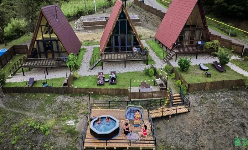 UkhutiEcoHouse