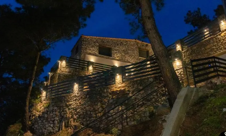 Pinolia Rooms