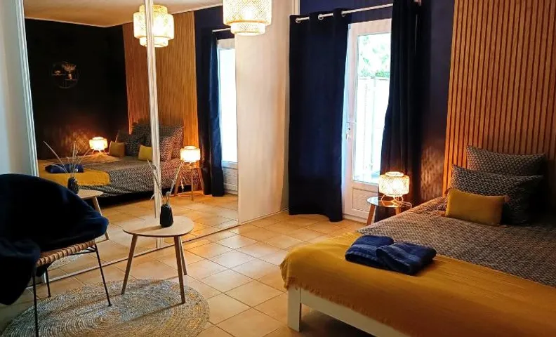 Chambre d'hôtes de charme, A Nosté M&P