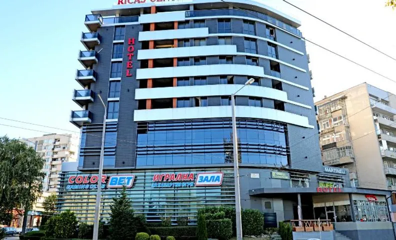 Hotel Ricas