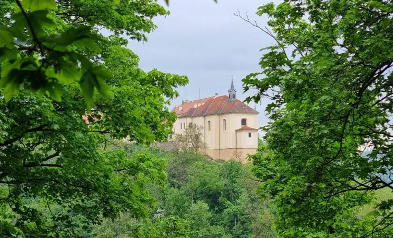 Nižbor samostatný domek v zahradě