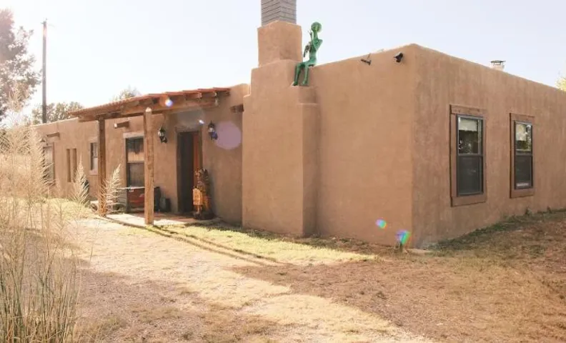 Casita Mistica A Southwest Adobe Field Home