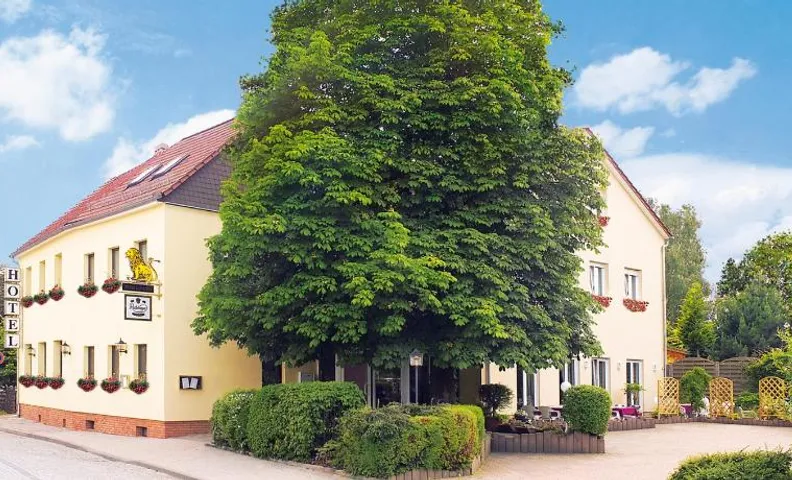 Hotel & Gasthof Zum Lowen