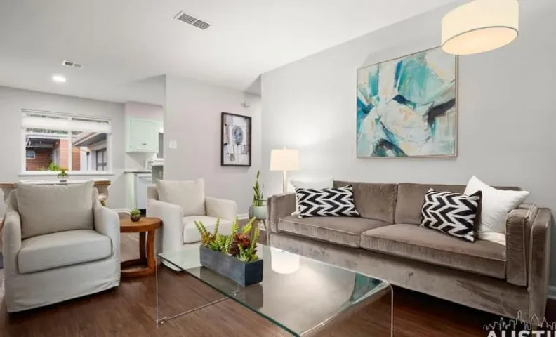 Retro Chic Old Austin Charm with Updated Features
