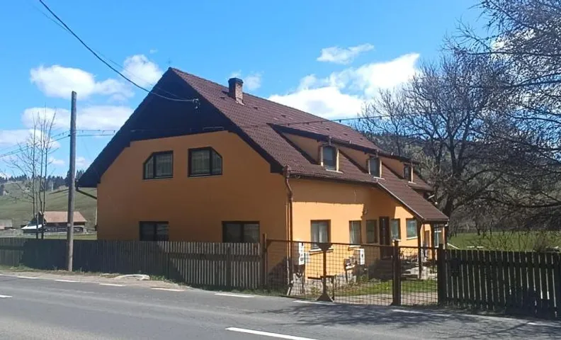 Karacsony Guest House