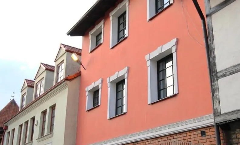 Willa BROWAR - Komfortowe Pokoje w Centrum
