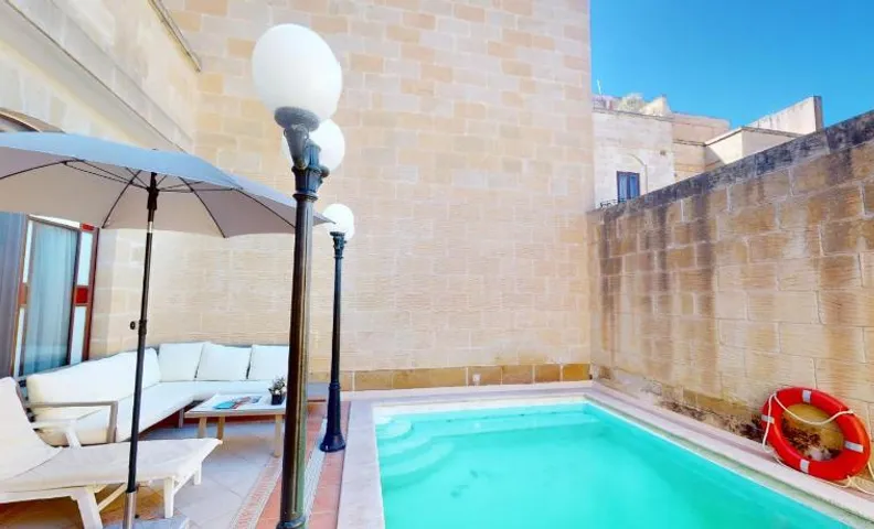 Qala Bed&Breakfast with swimming pool - IL-Wenniessa