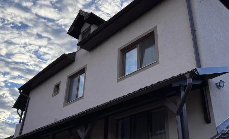 Pensiune lângă Mănăstirea Izbuc