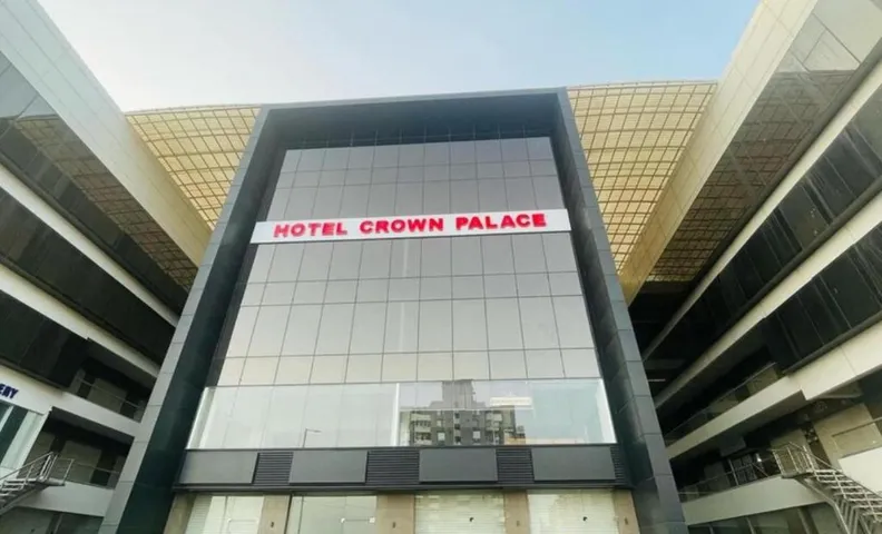 Hotel Crown Palace
