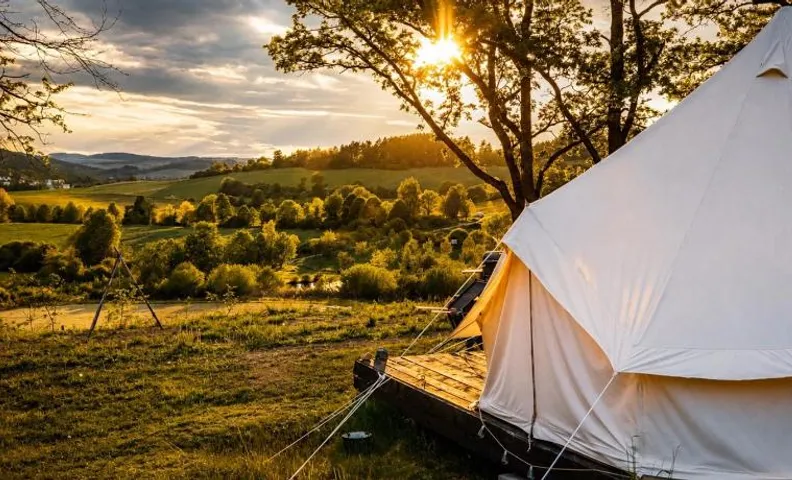 Glamping Hive