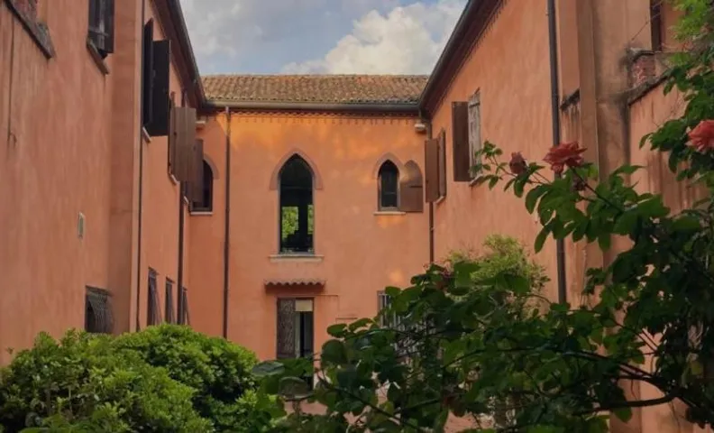 Storico appartamento con parco