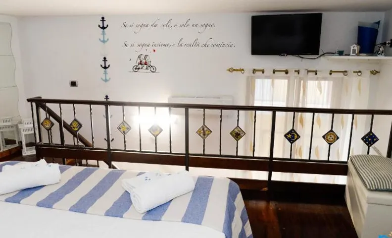 Holiday House Piccirillo