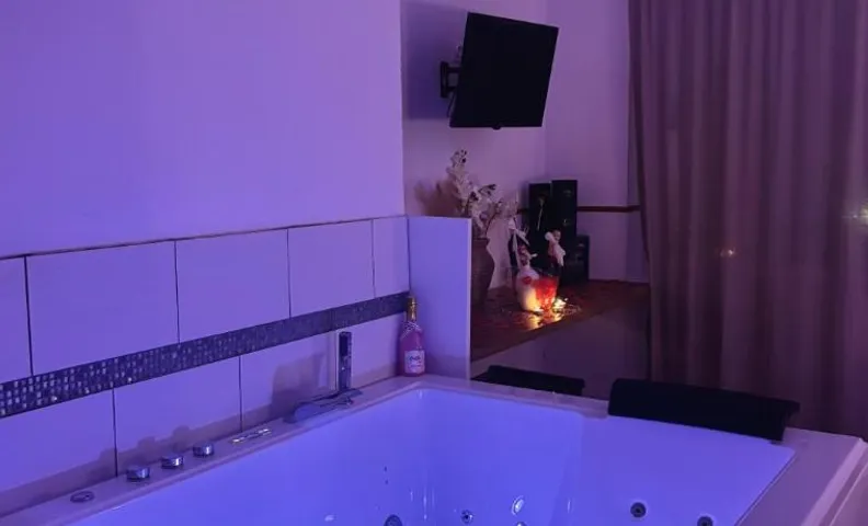 Nali Room