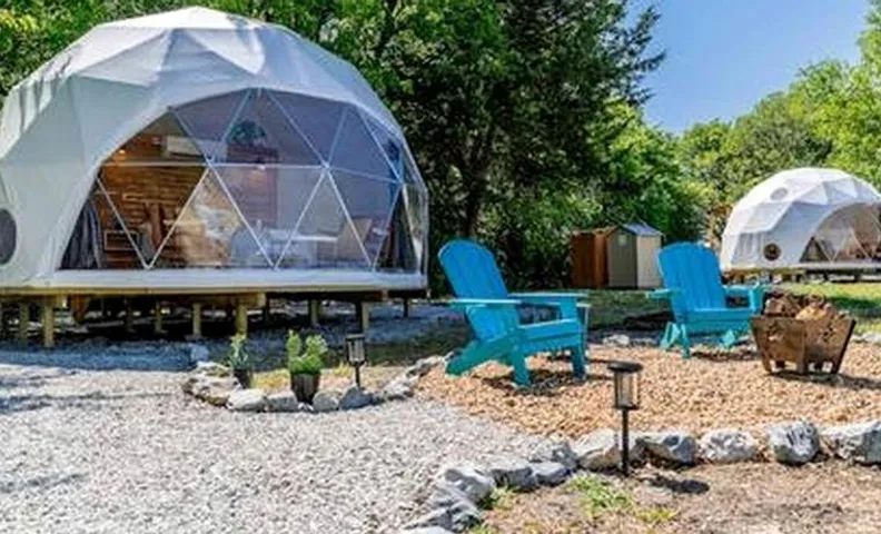Peaceful Luxury Glamping Domes with Stargazing & Farm Retreat near Lake Access in Wolfe City, Texas