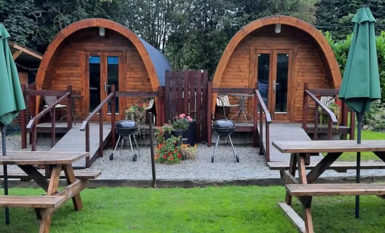 Log cabin