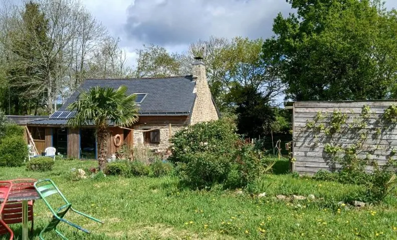 Chambre paisible avec jardin à la campagne en Finistère sud