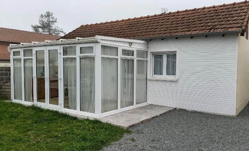 Charmante petite maison de ville à 20 minutes de la mer