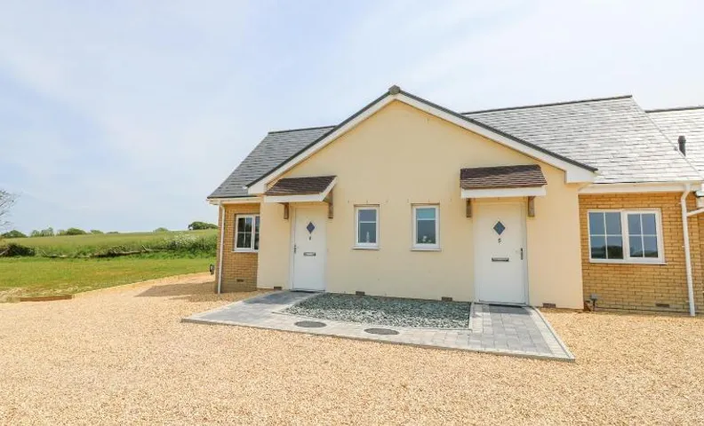 5 Yarmouth Cottages