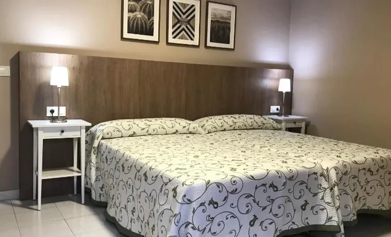 Hostal-Restaurante Paris