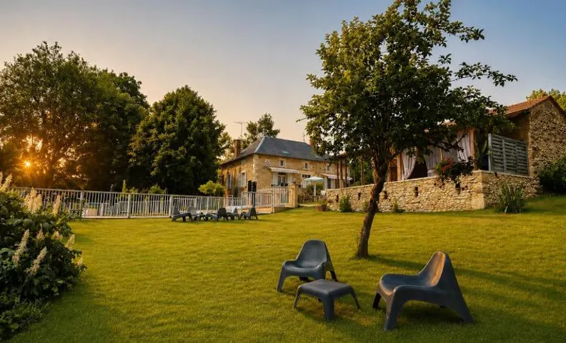 La biche au bois piscine chauffee jacuzzi