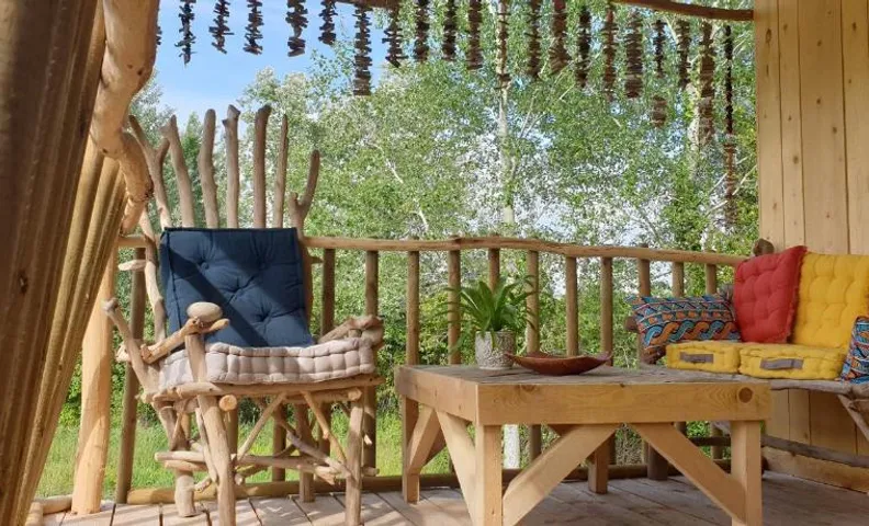 LA CABANE PERCHEE