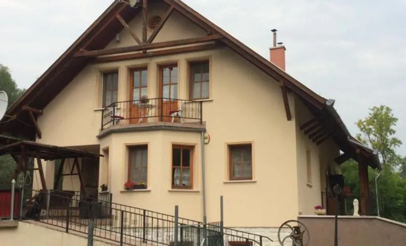 Cosy rooms on the lake near Budapest and the Airport