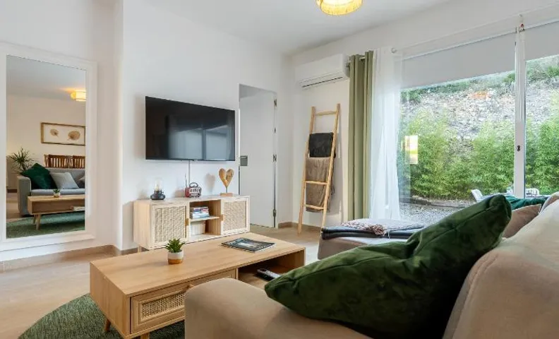 Hauzify I Casa Olivella A
