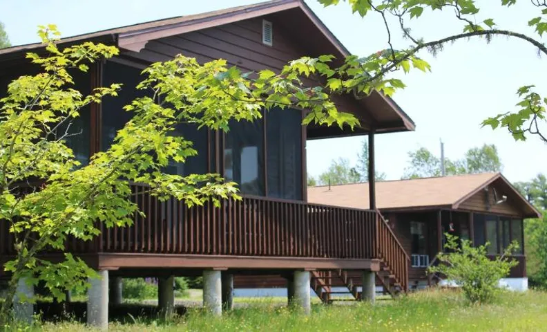 1 and Only Riverside Accommodations