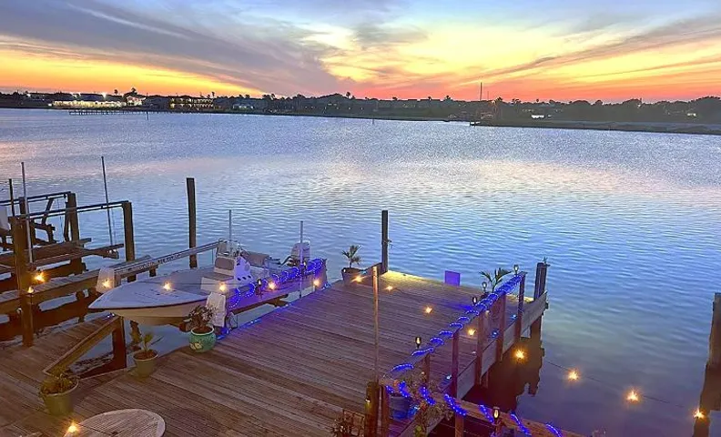 Waterfront Key Allegro Guesthouse w/dock