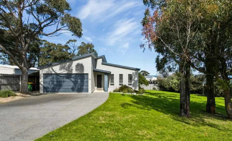 Pelican House - Modern Family Retreat