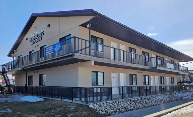 Alberta Beach Inn and Suites