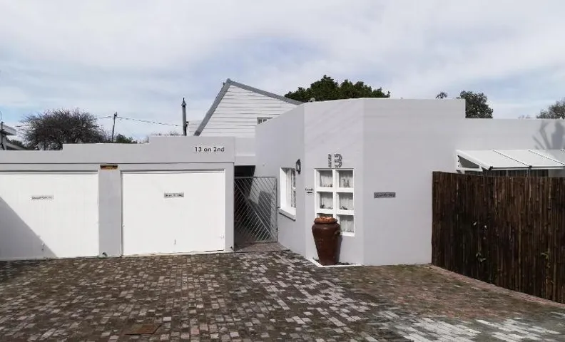 Hermanus 13 on 2nd Guest Rooms