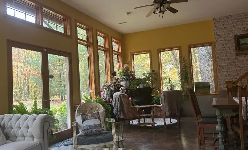 Bed and breakfast suite at the Wooded Retreat
